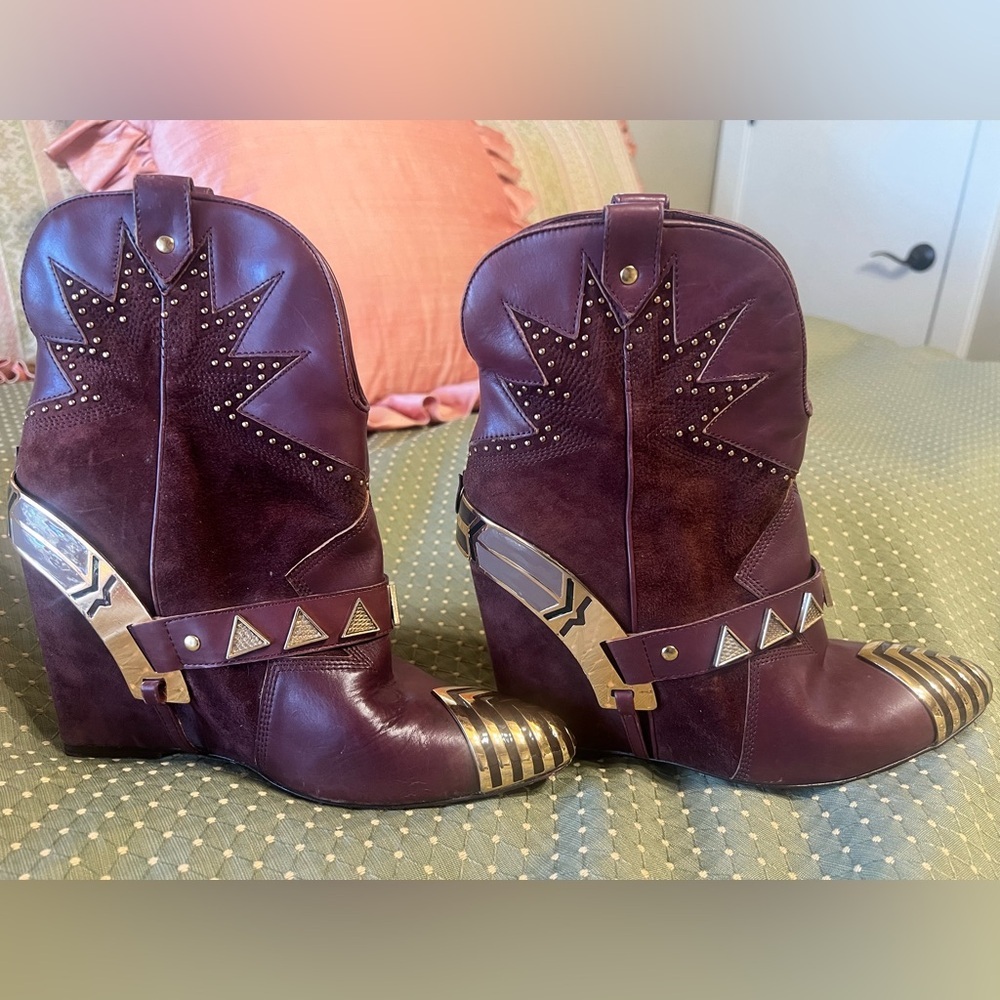 Ivy Kirzhner Leather Western Burgundy Leather Boots (Sz:7.5M)